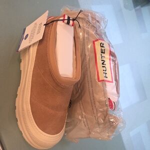 Hunter Women's Brown Slip-On Winter Boots